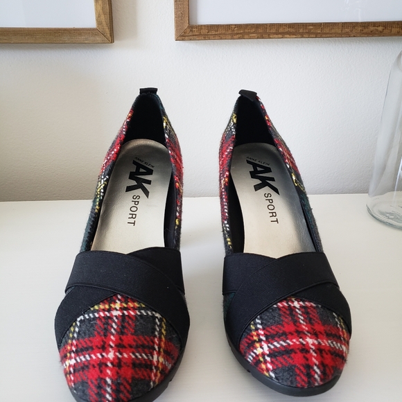 Anne Klein Sport Plaid Pumps Size 9M - Picture 2 of 10